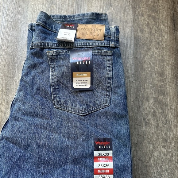 NEW Men's Wrangler Blues Relaxed Fit Blue Jeans 38 X 36 Workwear Baggy Skater - Picture 2 of 5
